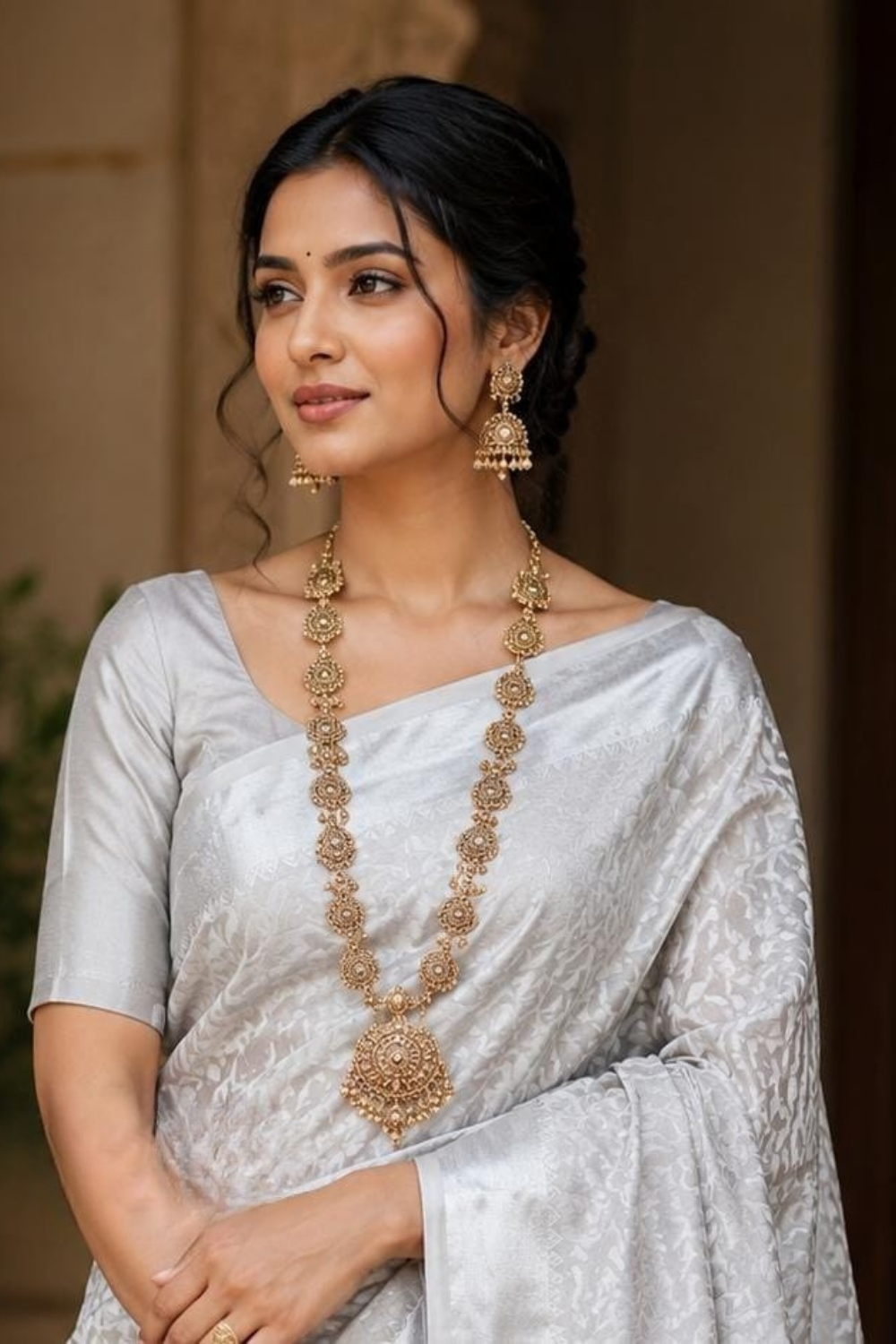 Samudrika Pattu Silk Saree White